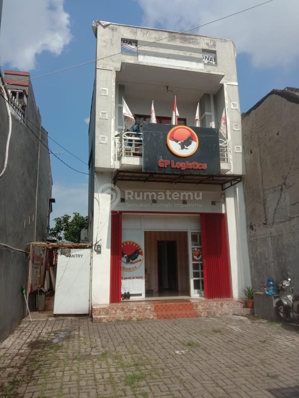 Ruko 2 Lantai di Jl Raya Jakarta Bogor Cibinong