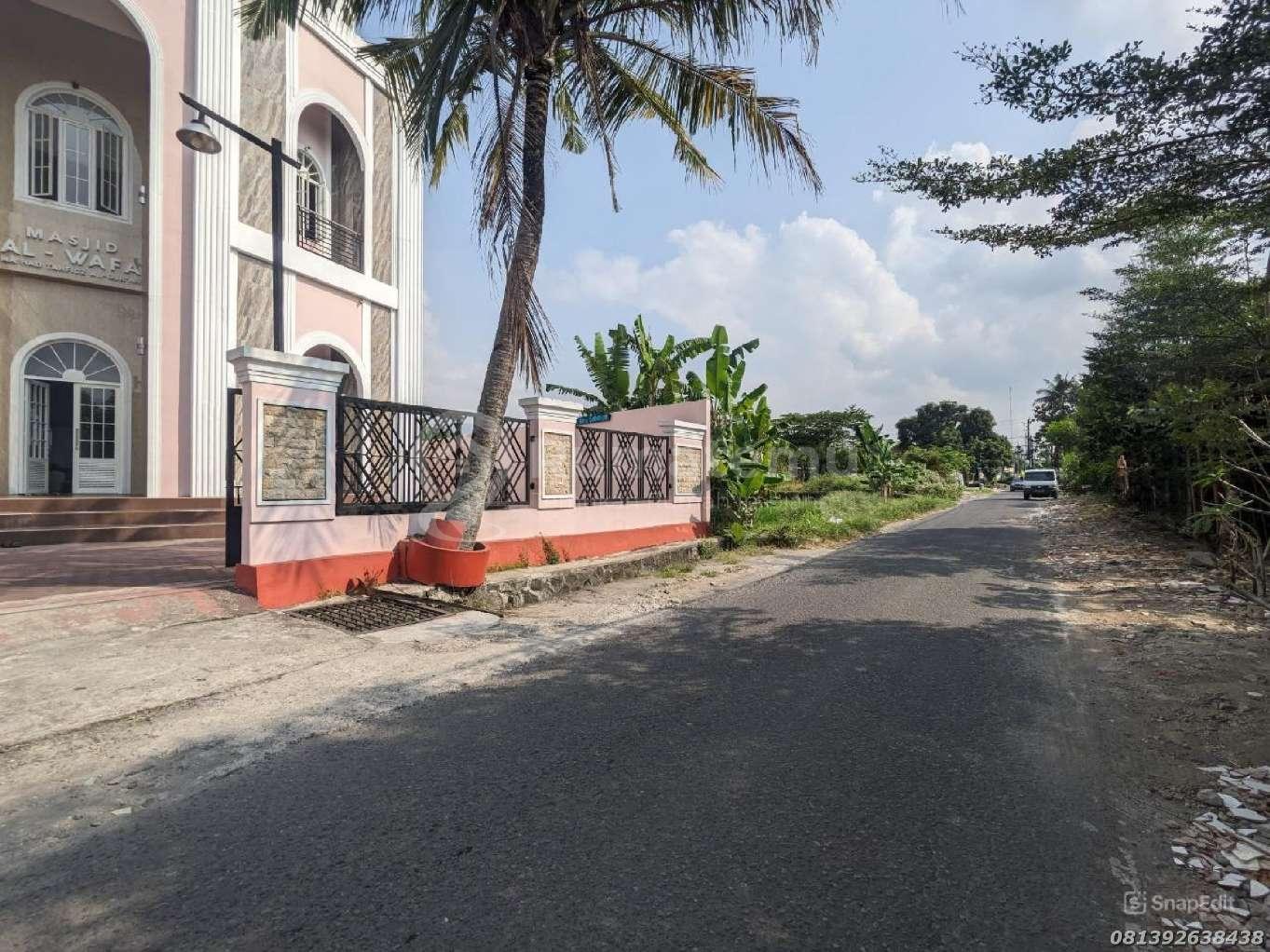 700 Meter Jl. Raya Tajem Tanah Jogja Maguwoharjo Sleman SHM Pekarangan