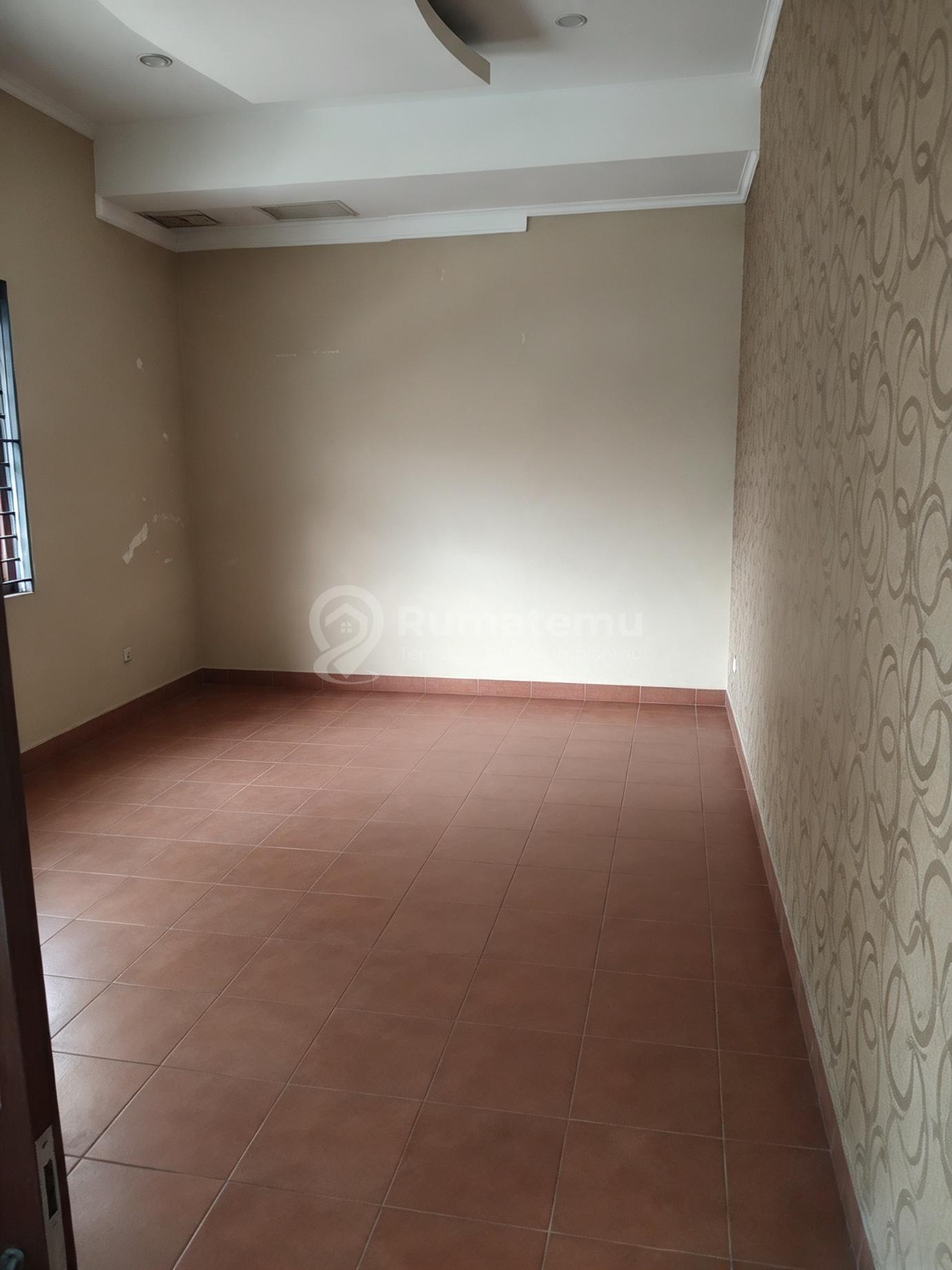 Dijual Rumah 3 KT Usaha di Setiabudi Kuningan Jakarta Selatan