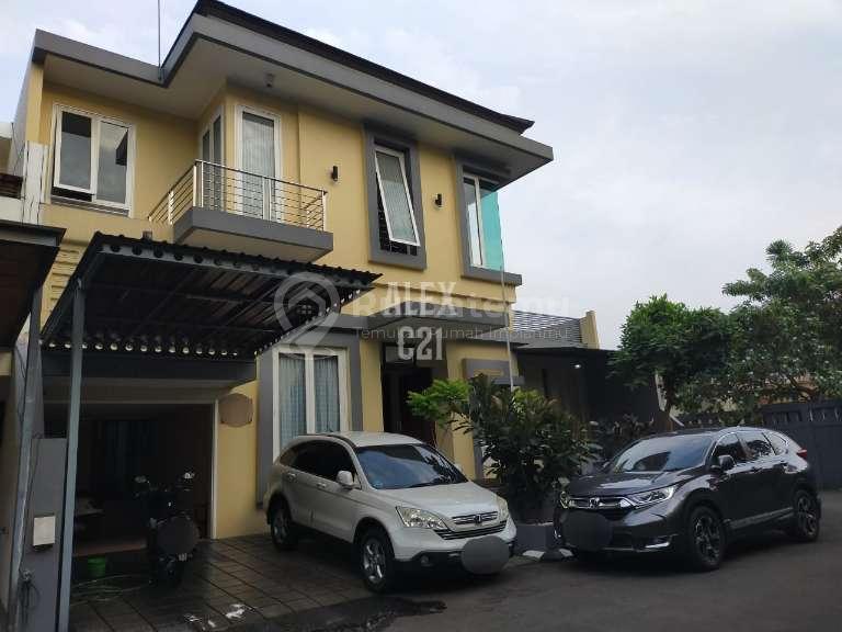 Jual 2 lantai yang BU rumah town house modern dan minimalis di Pejaten Barat, Pasar Minggu, Jakarta