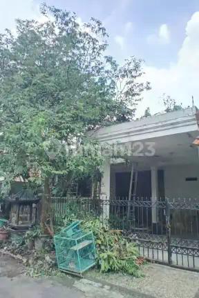 Jual Cepat Rumah Apa Adanya Tanah Luas di Limus Pratama Dekat Kota Wisata Cibubur