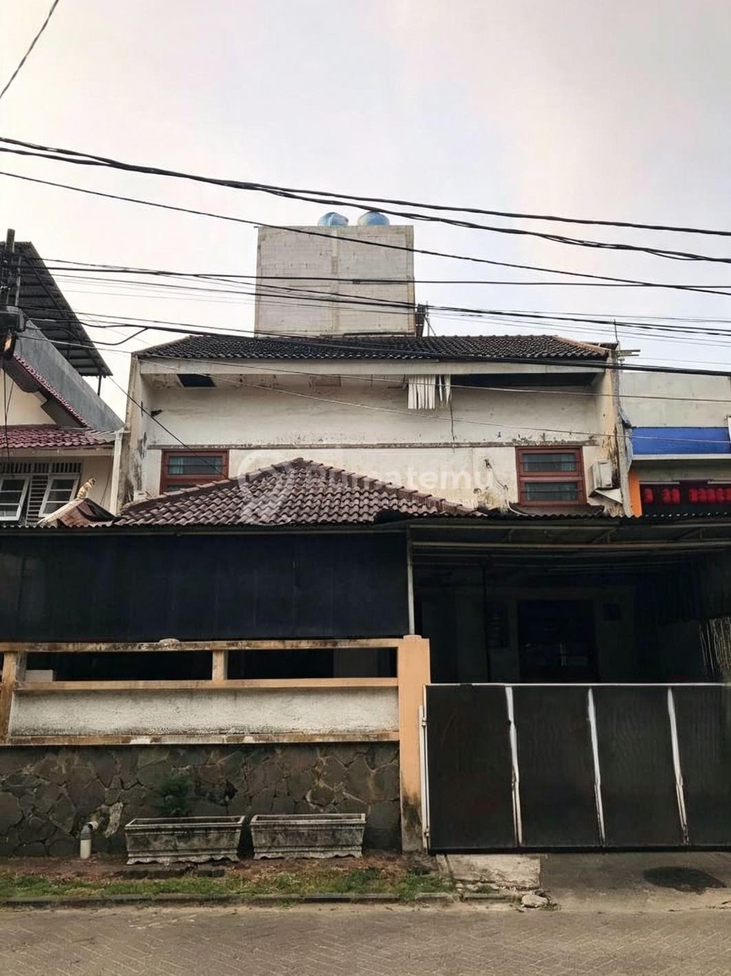 Dijual rumah komplek Bintaro Jaya Sektor 5 terdapat Area cuci dan jemur, Pondok Ranji