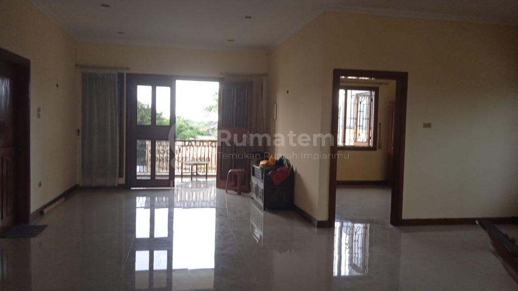 Rumah Mediterania elegant 2 lantai di Kemanggisan dekat RCTI Kebun Jeruk