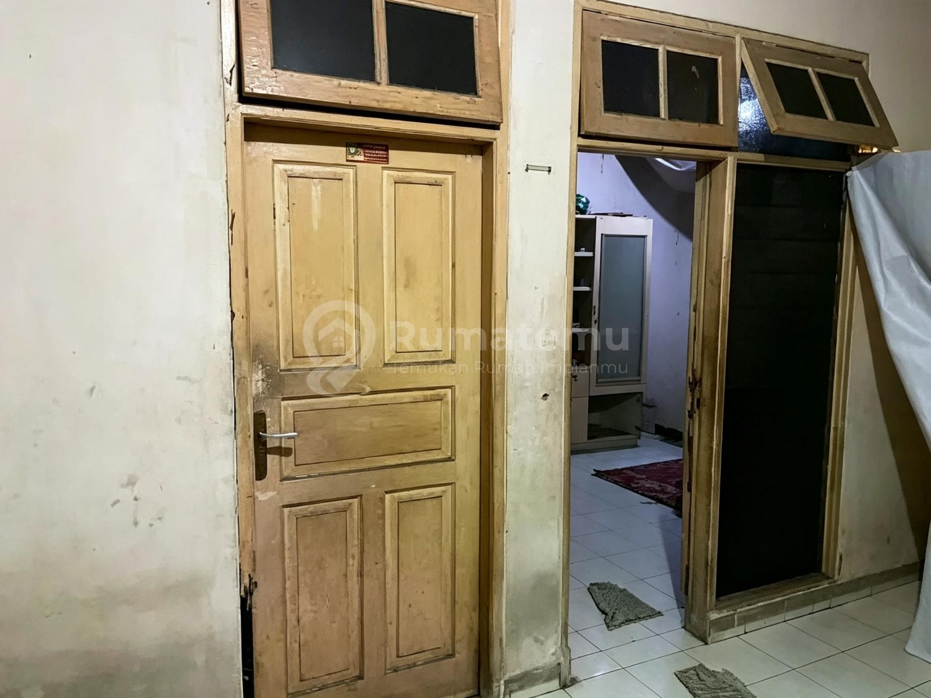 Rumah Murah D Komplek Barata Karang Tengah Cipondoh Tangerang