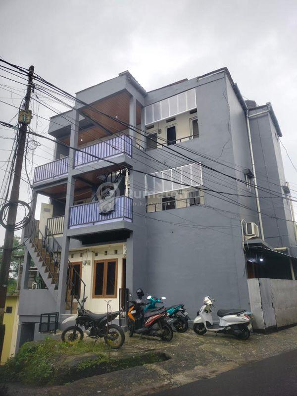 Kost 12 Kamar Dengan Kamar Mandi Penuh Terisi Fasilitas Lengkap   Dekat Universitas Guna Darma Universitas Indonesia RS. Bhayangkara Brimob di Jl. Poncol Depok