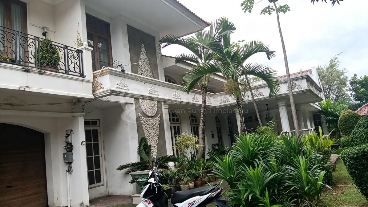 Dijual Rumah 2 Lantai Hoek di Tanah Mas Jakarta Timur