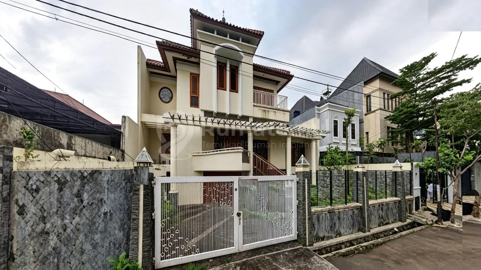 Dijual rumah modern dan minimalis di Pondok indah, Pondok Pinang, Kebayoran lama