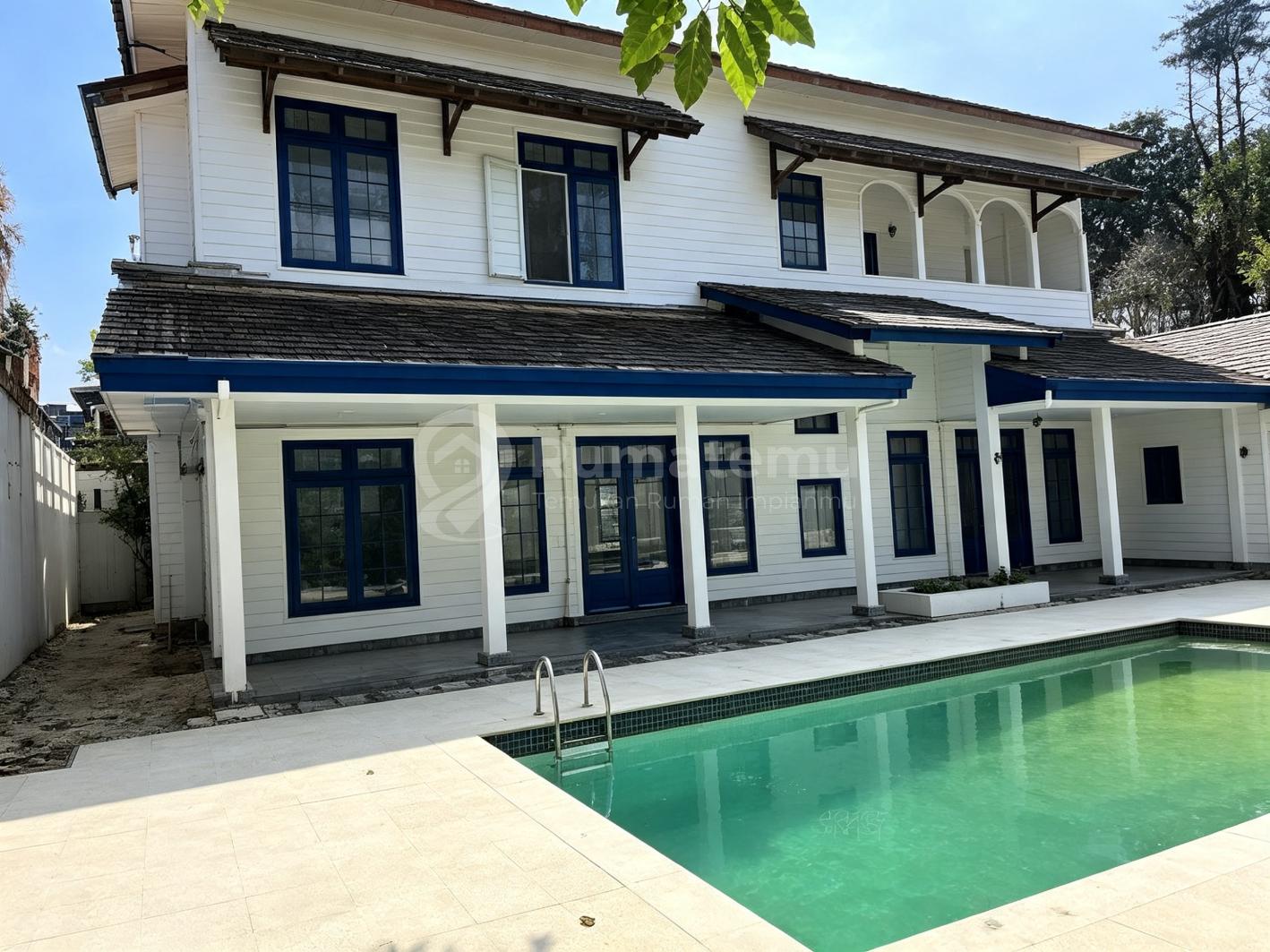 Disewakan Rumah Luas Banyak Kamar Ada Pool di Andara Depok