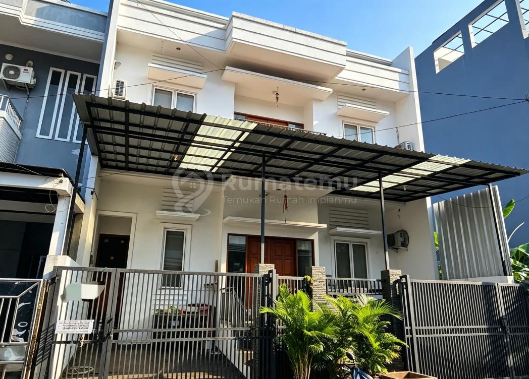 DIjual Rumah 2 lantai 6 BR lokasi strategis Kelapa Gading, Cozy, Elit, dan Cocok untuk Kamu!