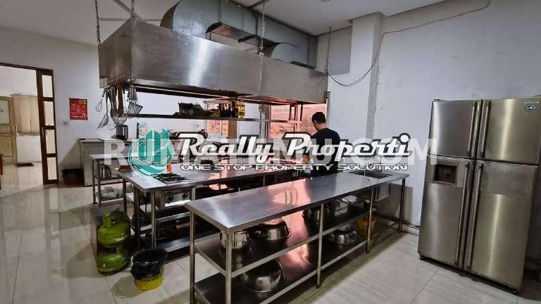 Dijual Gedung Kantor 2 Lt Lokasi Strategis di Jatinegara Kaum, Pulo Gadung, Jakarta Timur