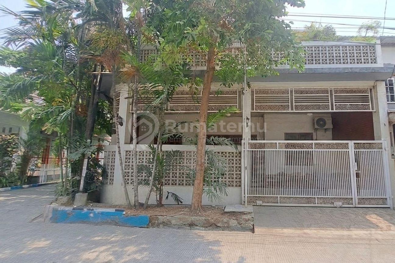 Rumah Hoek Siap Huni Perumahan Taman Wisma Asri 2 Bekasi Utara