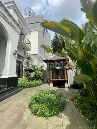 Dijual Rumah Mewah Siap Huni area Kebayoran Baru
