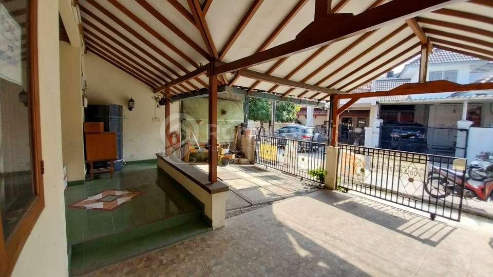 Dijual rumah Siap Huni 2 lantai Lokasi strategis dekat tol, stasiun KRL Taman Harapan Baru, Pejuang
