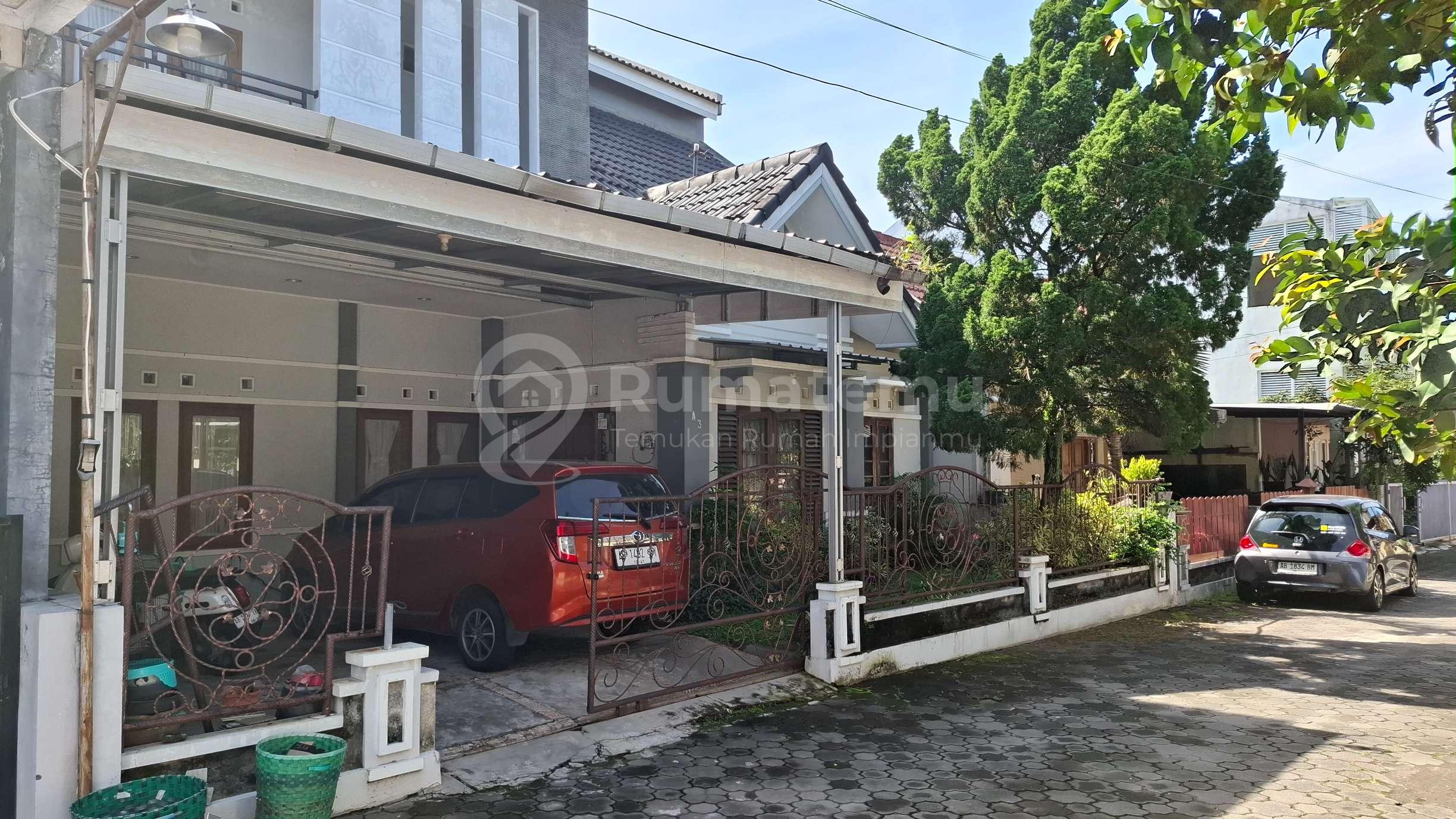 Dijual Rumah 2 lantai dalam perumahan dekat kampus UPN Sleman yogyakarta