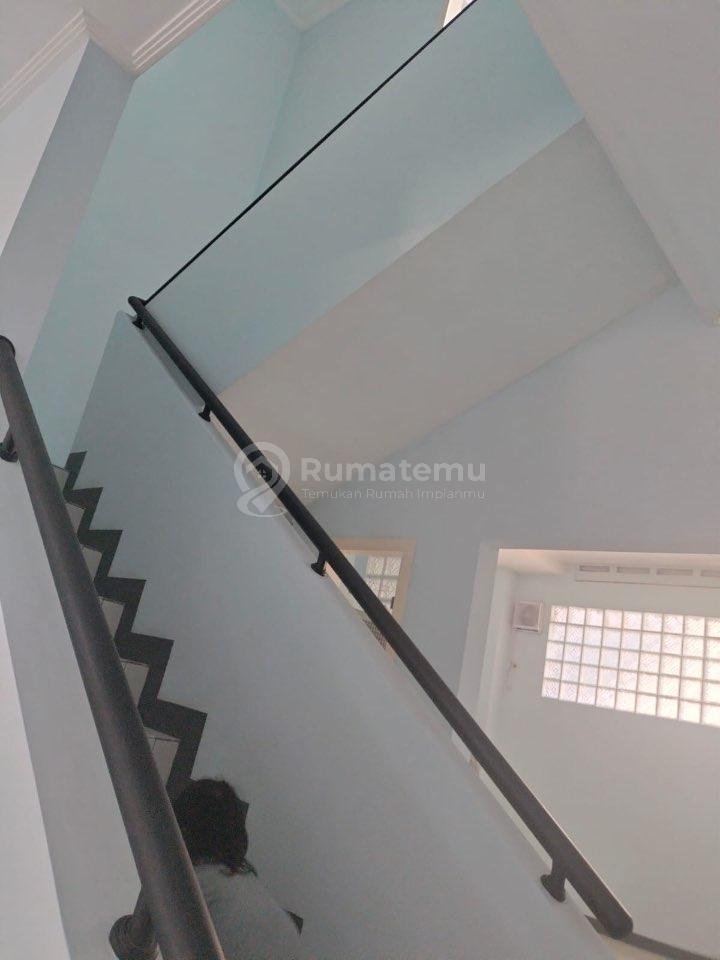 DIJUAL Ruko 2 Lantai Cocok Untuk Gudang – Taman Kopo Indah 3  Spesifikasi: