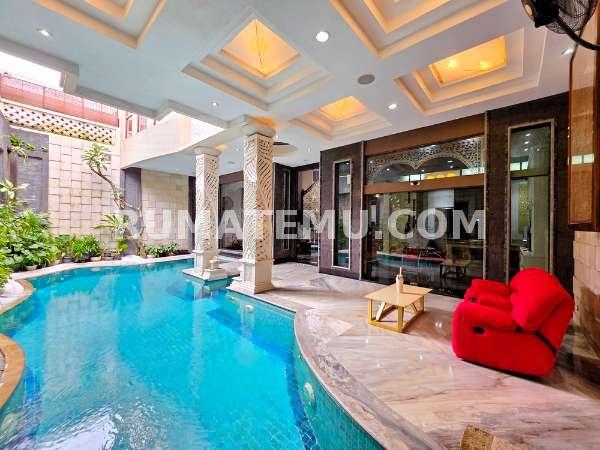 Rumah Mewah Pondok Indah, Jakarta Selatan