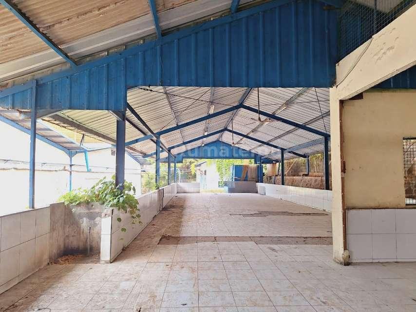 Gudang Ex Pabrik Jalan Raya Mercedes Benz Gunung Putri Bogor