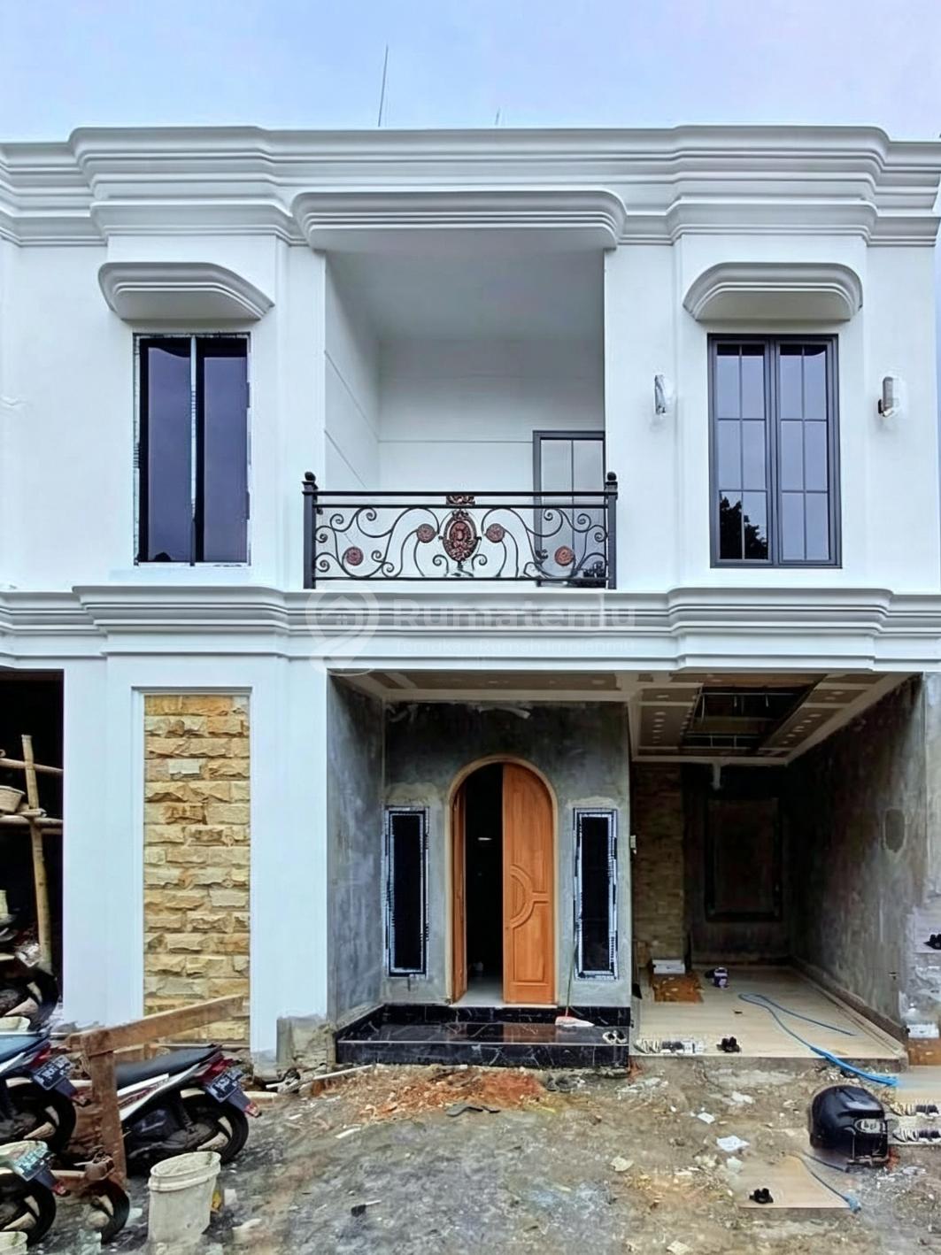 Dijual rumah Cluster baru on progress 90% developer di Jagakarsa row jalan komplek 2 mobil