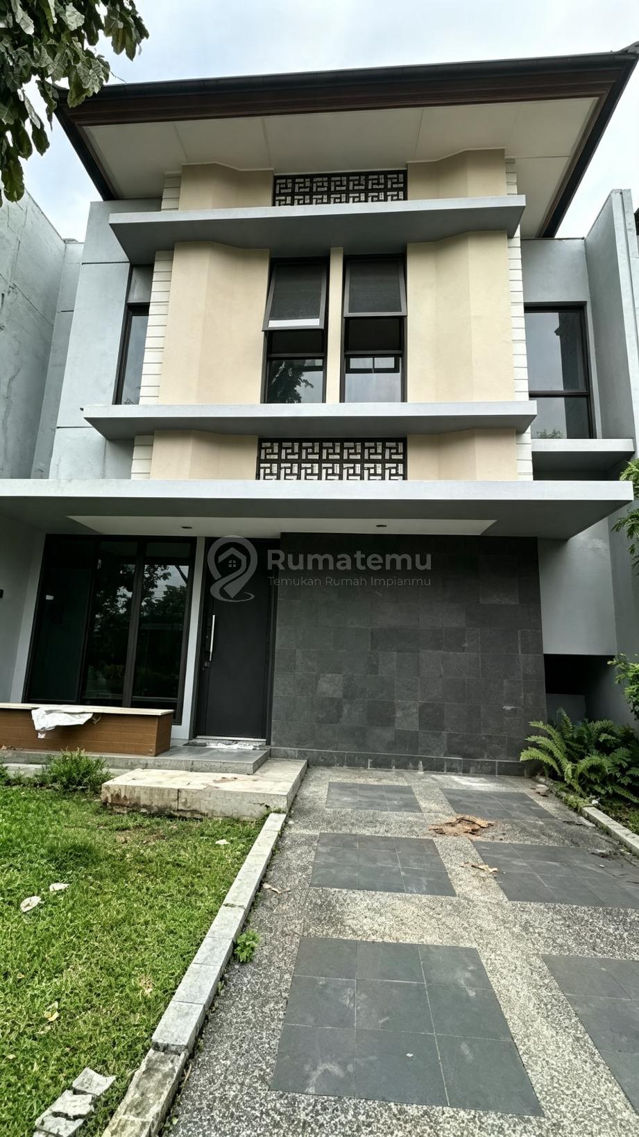 Rumah Murah 2 Lantai Eminent Precia Lokasi Strategis BSD City