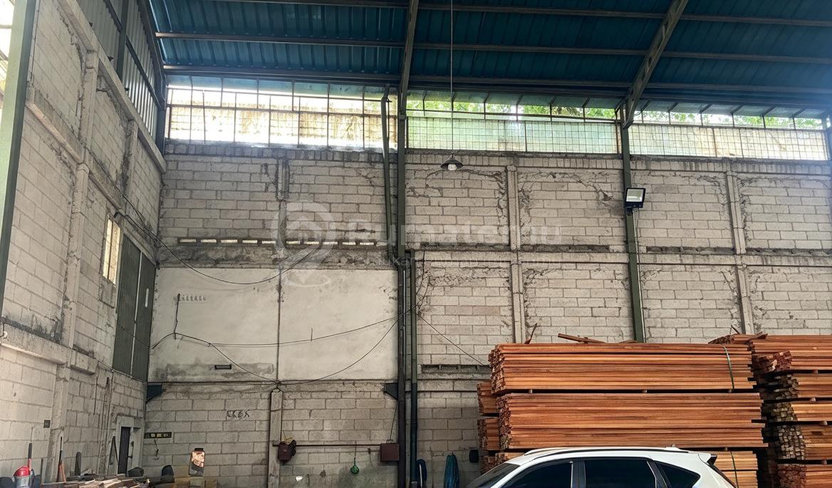 Disewakan atau Dijual Gudang Cikupa Luas 1325Meter Bagus Ada Kantor Akses Container 40 Feet