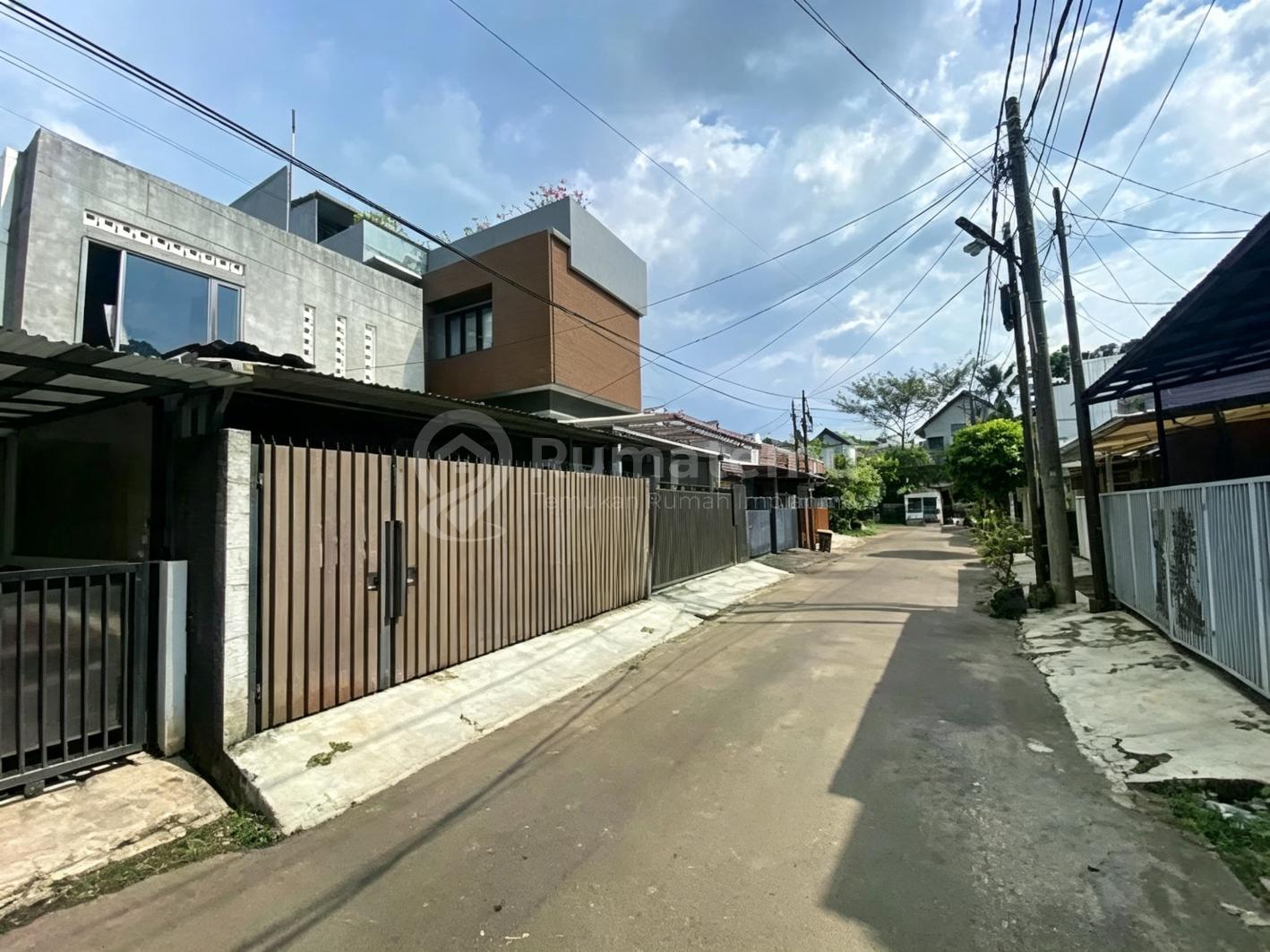 Dijual Rumah di Bintaro Sektor 2  Lokasi Strategis Harga Menarik