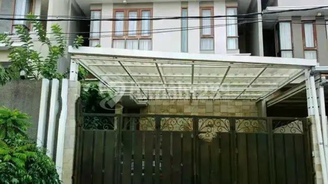 Rumah Bagus Siap huni di Cilandak Lingkungan Nyaman bebas banjir