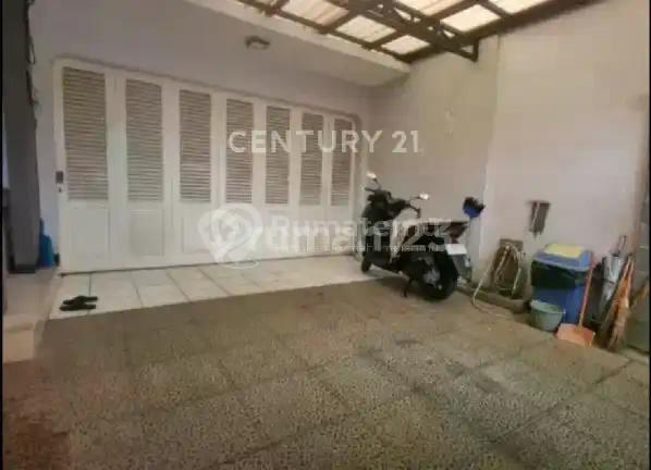 Rumah Mewah dan Nyaman di Kawasan Strategis Bangka - Kemang