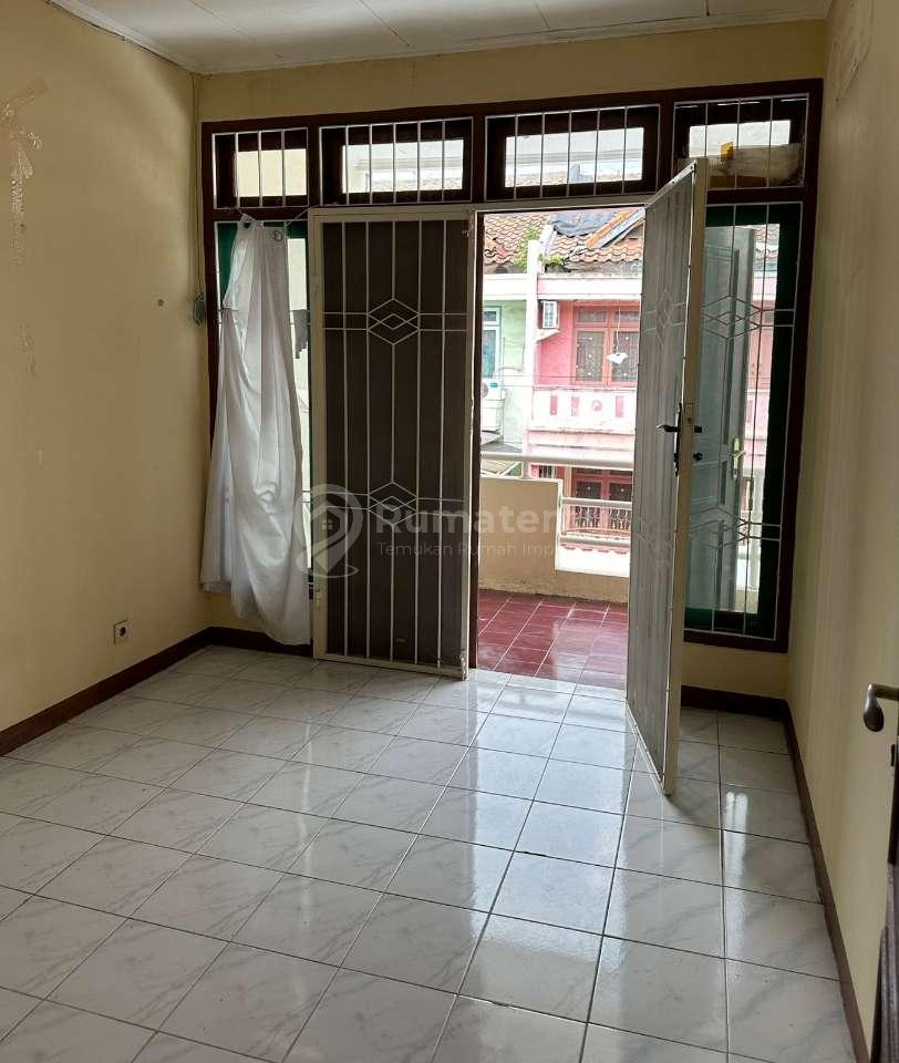 DISEWAKAN Rumah Taman Palem Lestari, Jakarta Barat