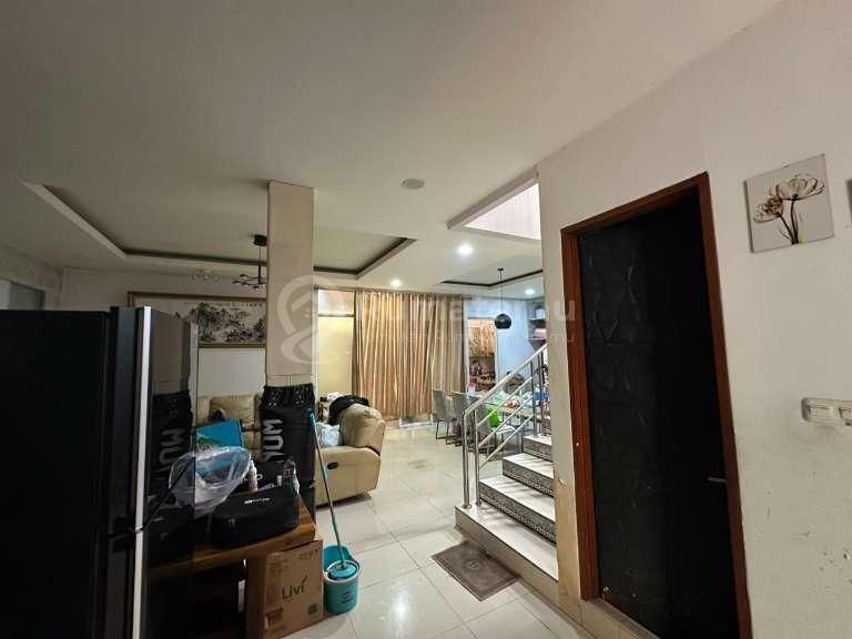 DIJUAL RUMAH CITRA 6 – JAKARTA BARAT