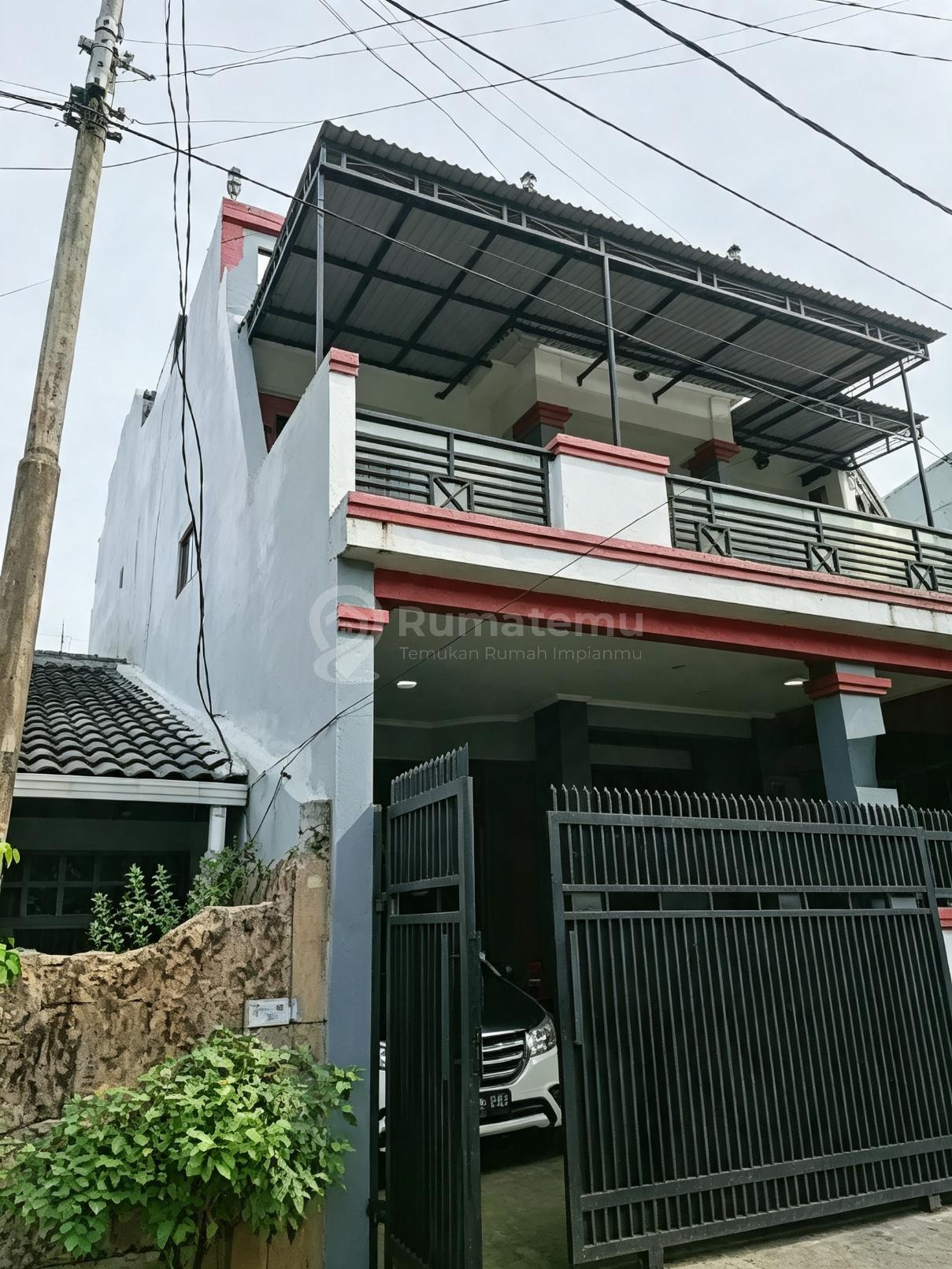 dijual murah rumah 2 1/2 lantai model minimalis di tanah tinggi jakarta pusat