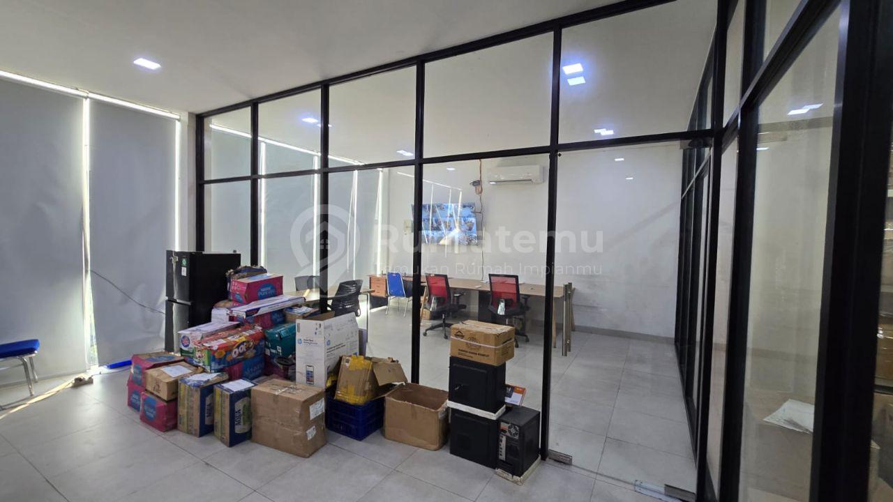 ‎Dijual Ruko Cendrawasih Rapi Siap Pakai, Cengkareng