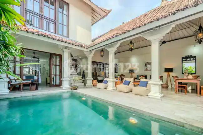 Rv-3334 Elegant 3 Bedroom Seminyak Villa - Prime Walkable Location