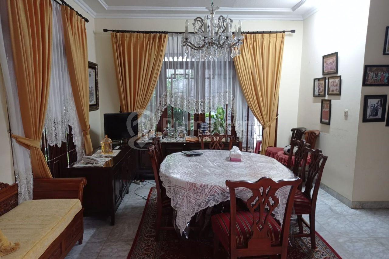 RUMAH DIJUAL 1 LANTAI DAERAH BLOK M KEBAYORAN BARU