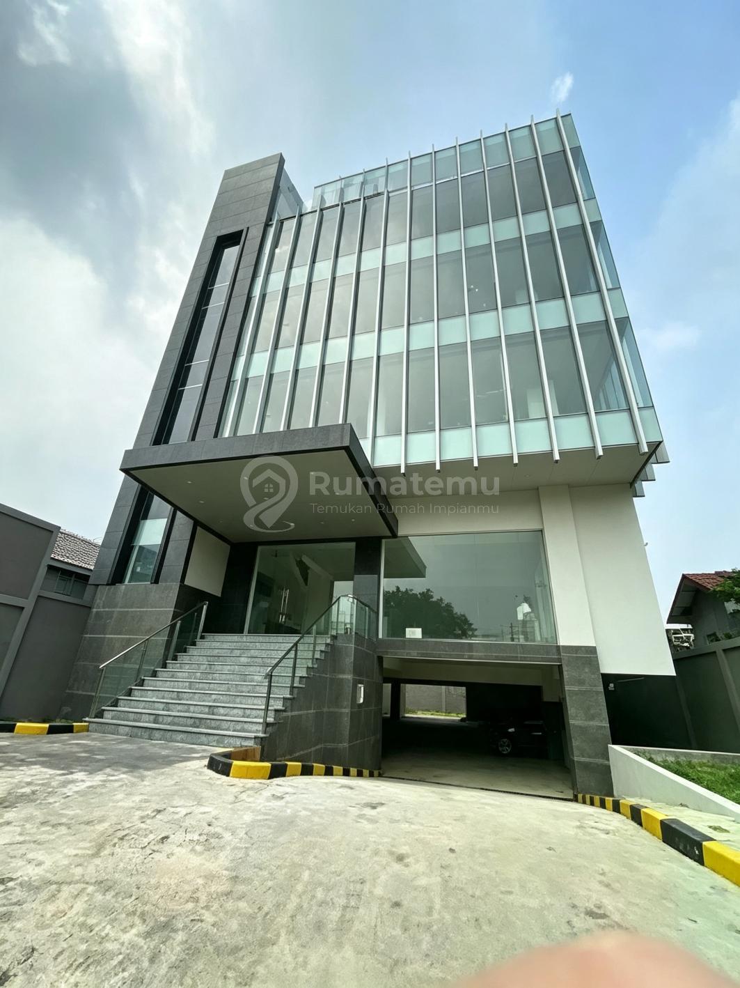 Gedung Kantor 5 Lantai Strategis Nego Sampe Deal