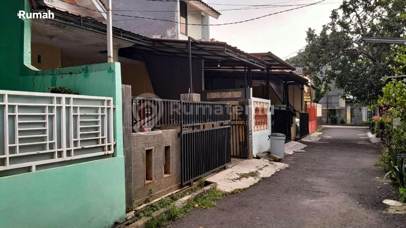 Jual cepat rumah1 lantai lokasi nyaman dan aman di Cipedak, Jagakarsa, Jakarta Selatan