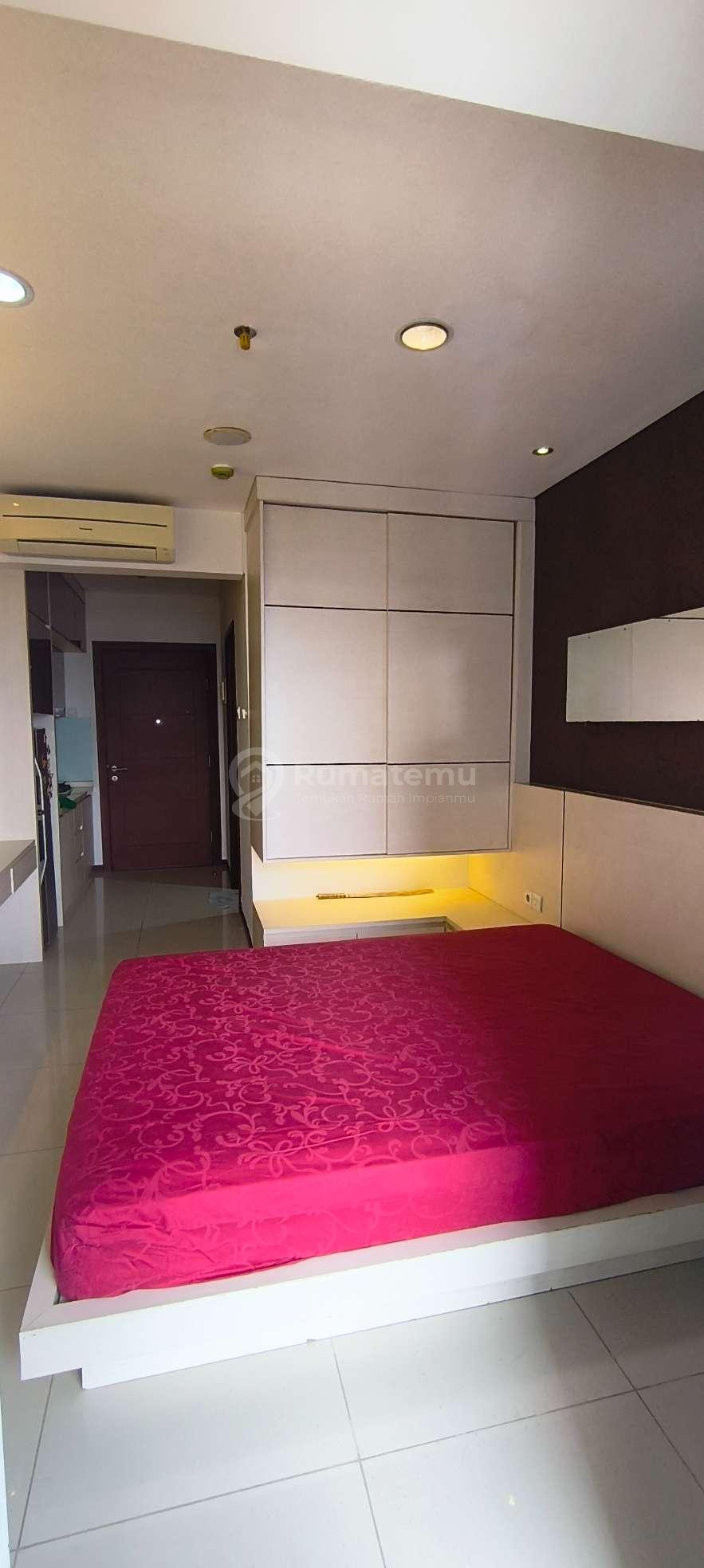 Thamrin Executive Residence type Studio Furnish bagus bersih dan nyaman 
