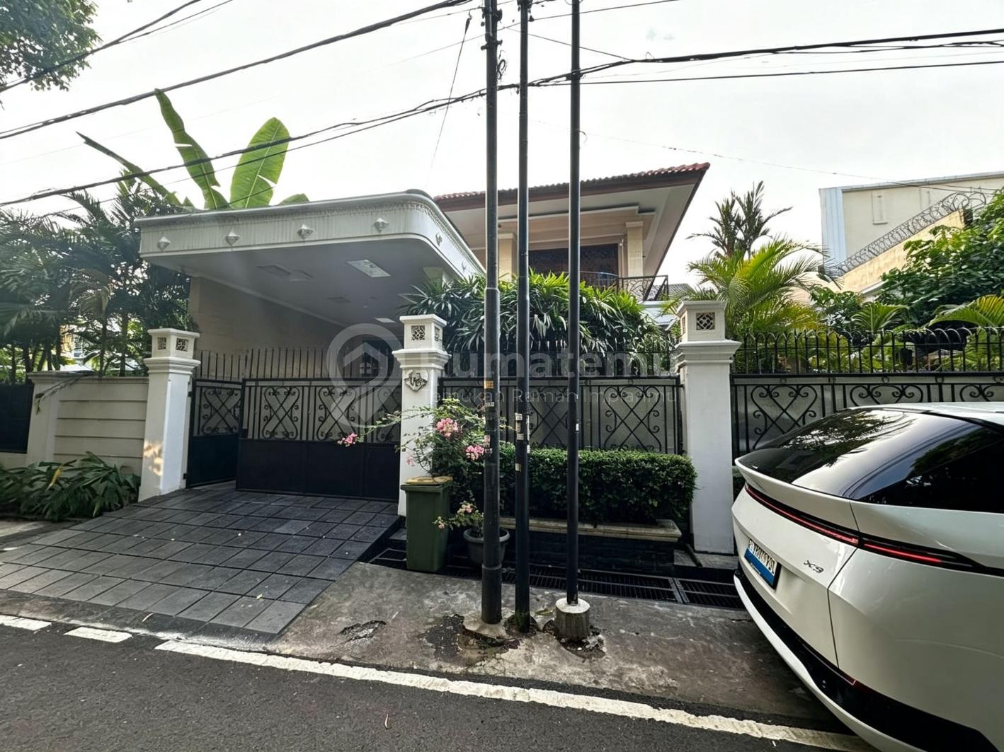 Jual Sewa Rumah X Kedubes di Area Senopati, Rawa Barat, Keb Baru