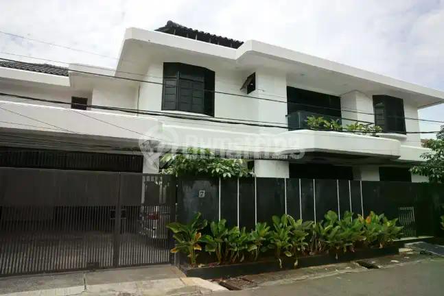 Rumah Baru Area Perdatam, 800 Meter ke Tmp Kalibata