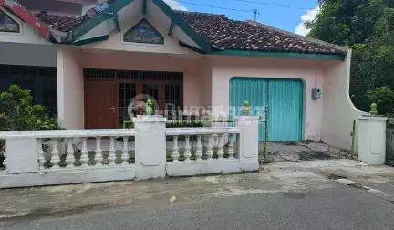 Dijual rumah di Kotagede dekat UTY Kampus 3 Yogya