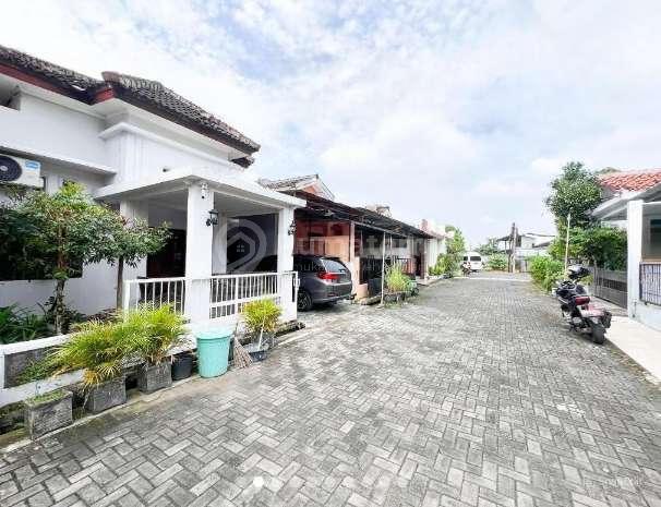 Rumah Murah Shangrila Garden 30m Jl Jogja Solo Berbah Sleman SHM IMB 5 Menit Bandara Adisutjipto Jogja