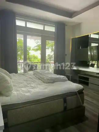 Disewakan Rumah Serenia Hills Regent Jakarta Selatan