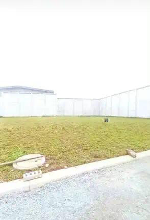 Kavling di Gramercy Alam Sutera. Dekat Laurensia. Ada Hadap Timur. Ada Hadap Utara. Desain Bebas