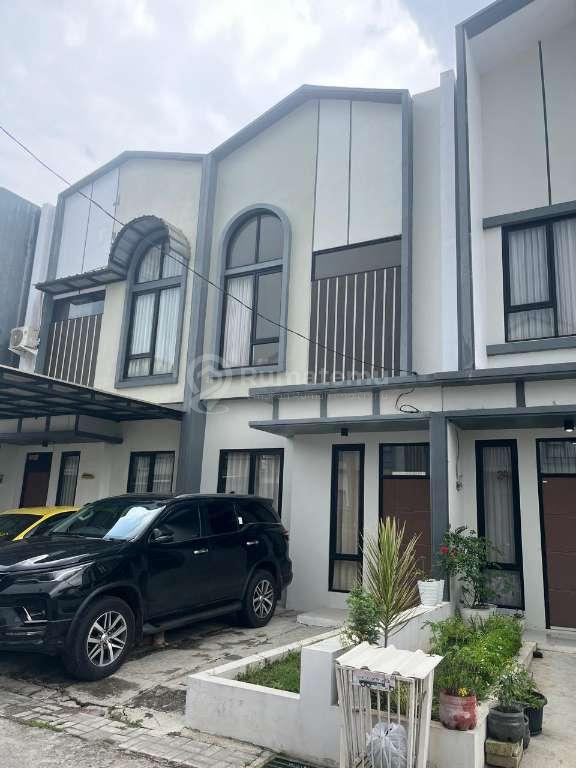 Dijual murah dibawah pasaran Perumahan Ciwastra Park