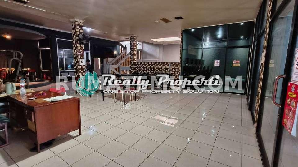 Dijual Tempat Usaha 2 ½ Lantai Lokasi Strategis di Pondok Bambu Jakarta Timur