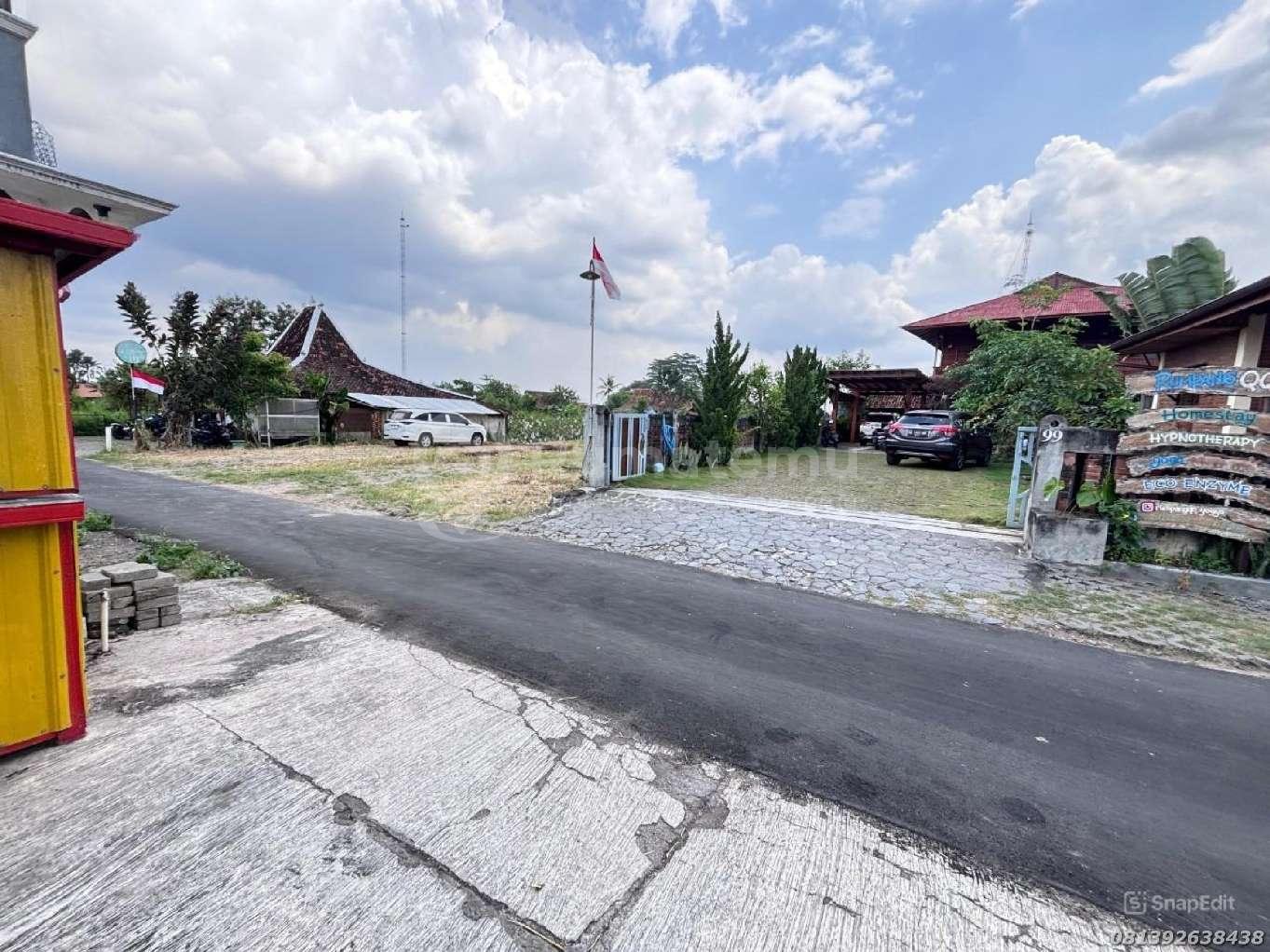 10 Menit Kampus UGM, Tanah SHM Depan KUA Ngaglik Sangat Strategis SHMP