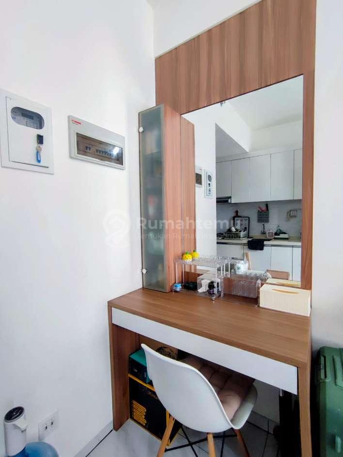 Dijual Apartemen Sky House Alam Sutera Studio Full Furnished Lt 27 Tower Acacia – View Kolam