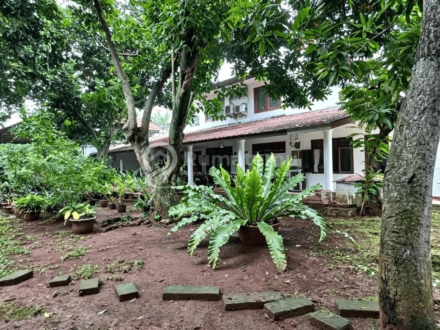 Dijual rumah mewah luas Fully furnished di Pesanggrahan, Ulujami Jakarta Selatan