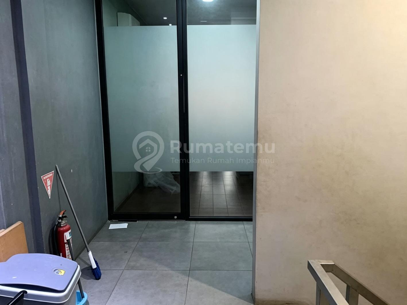 Sewa Ruko Siap Pakai Utk Kantor Klinik Showroom Di Boulevard