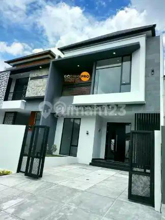 Rumah Bangunan Baru Modern Tropical Siap Huni di Puri Bintaro
