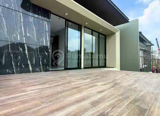 Rumah Baru Citraland 2 Lantai Minimalis Bagus Luas 9x17